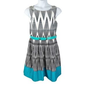 Tahari Arthur S. Levine Geometric Black & White Print Dress Size 16